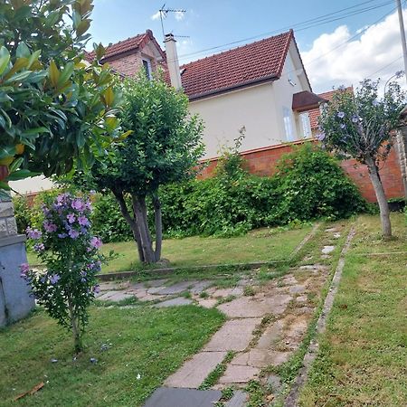 Zoe 1 Savigny-sur-Orge Exterior foto